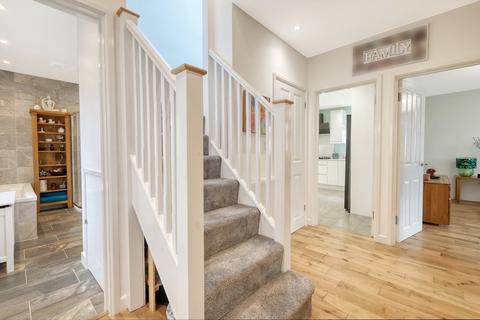 27 Wallace Crescent, Chelmsford, CM2 9QL
