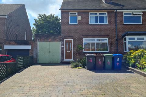 3 bedroom semi-detached house to rent, Wigan, Wigan WN6