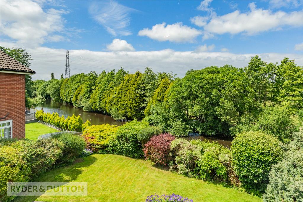 Rookwood, Irk Vale, Chadderton, OL1 5 bed detached house for sale £