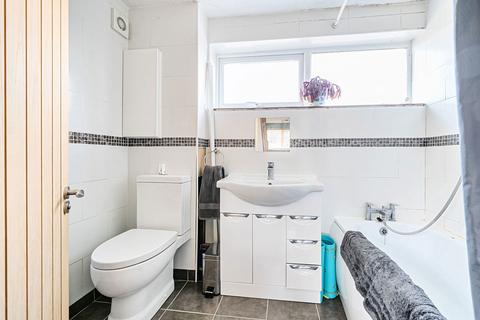 17 Mansfield Road, Basingstoke, RG22 6DX