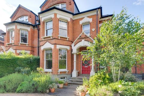 4 bedroom house for sale, Haslemere Road, Crouch End