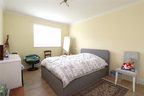 3 bedroom apartment for sale, Cornwallis Road, Milford On Sea, Hampshire, SO41