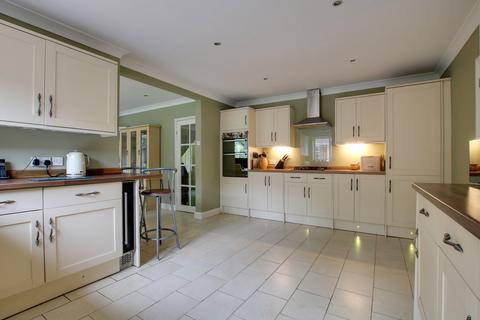 6 bedroom detached house for sale, Folly Farm Lane, Ashley, Ringwood, BH24