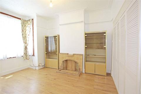 1 bedroom property to rent, Queens Road, London, N11