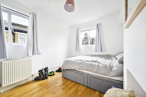 2 bedroom flat to rent, Fifth Avenue, Queen's Park, London, W10