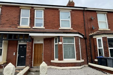 4 bedroom terraced house for sale, Warley Road, North Shore FY1