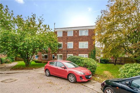 Flat 3, 9 College Avenue, Harrow, HA3 6HP