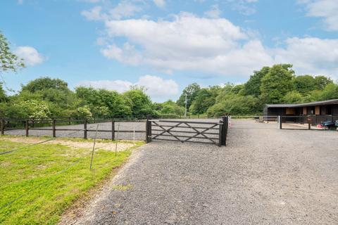 3 bedroom farm house for sale, Bassells Lane, West Grinstead, RH13