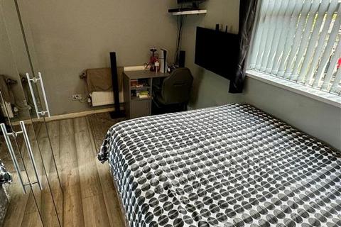 5 Florida Street, Oldham, OL8 1EL