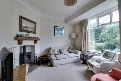 34 Back Lane, Horsforth, Leeds, LS18 4RF