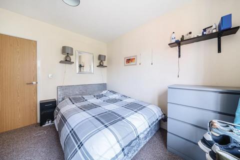 1 bedroom flat for sale, Slough,  Berkshire,  SL1