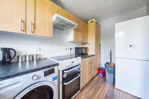 1 bedroom flat for sale, Slough,  Berkshire,  SL2