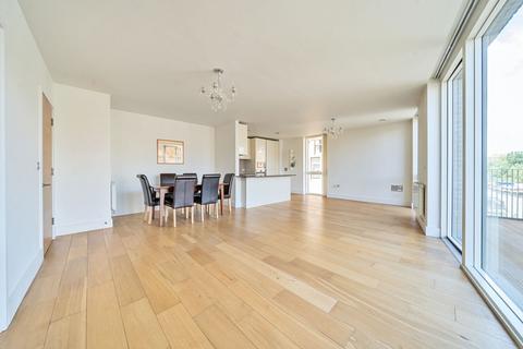 3 bedroom apartment for sale, Durham Wharf Drive, Brentford, Middlesex