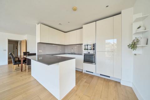 3 bedroom apartment for sale, Durham Wharf Drive, Brentford, Middlesex