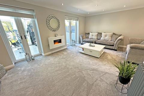 4 bedroom terraced house for sale, Lint Meadow, Hollywood, B47 5PH