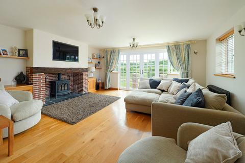 4 bedroom detached house for sale, Canterbury Road, Elham, Canterbury, CT4