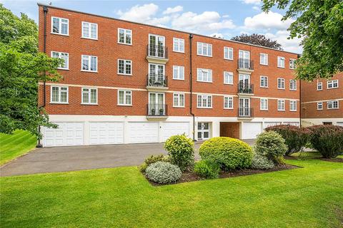 2 bedroom flat to rent, St. Georges Avenue, Weybridge, Surrey, KT13