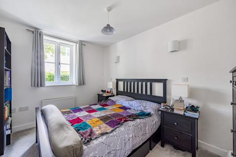 2 bedroom apartment for sale, Loyd Lindsay Square, Winchester, Hampshire, SO22