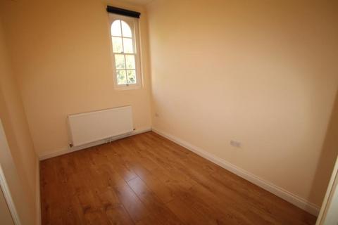 2 bedroom apartment to rent, Flat 8, Melrose House, Waverley Street , Nottingham, NG7 4BR