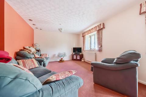 4 bedroom semi-detached house for sale, Witney,  Oxfordshire,  OX28