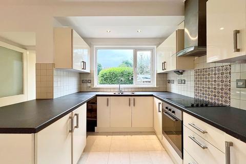 34 Dorts Crescent, Church Fenton, Tadcaster, LS24 9RU