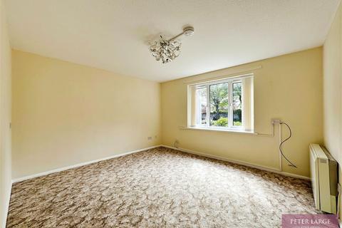 1 bedroom ground floor flat for sale, 10 Plastirion Court, Russell Road, Rhyl. LL18 3DJ