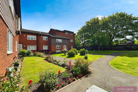 1 bedroom ground floor flat for sale, 10 Plastirion Court, Russell Road, Rhyl. LL18 3DJ