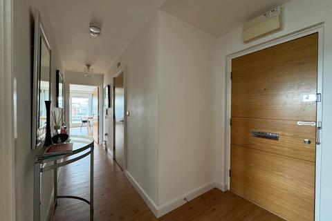 3 bedroom flat for sale, Beaufort Park, London, Colindale NW9
