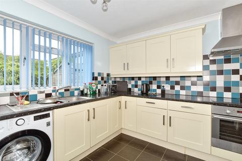 21 Ash Road, Southwater, Horsham, RH13 9EJ