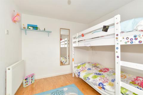 21 Ash Road, Southwater, Horsham, RH13 9EJ