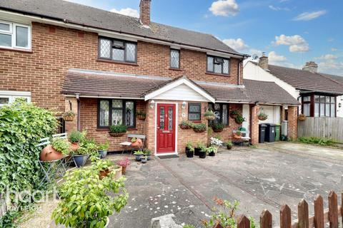 4 bedroom semi-detached house for sale, Kings Road, Rayleigh