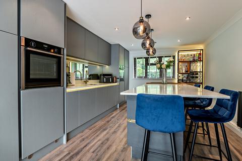 5 bedroom detached house for sale, Westley Mill, Binfield, Bracknell, Berkshire