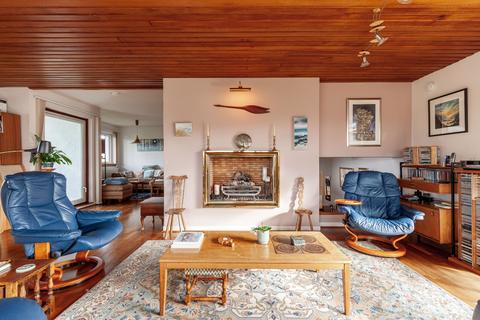 1 Burnbrae, Edinburgh, EH12 8UB