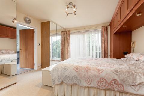1 Burnbrae, Edinburgh, EH12 8UB