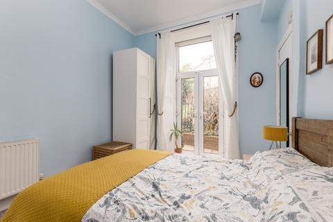 97 Comiston Road, Edinburgh, EH10 6AG