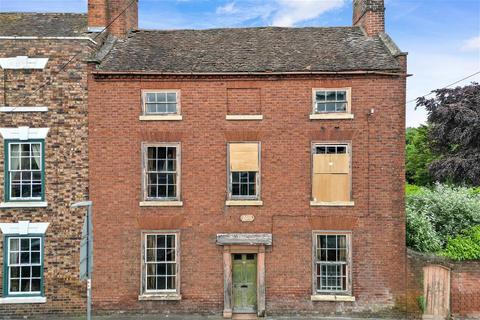 4 bedroom detached house for sale, Henwick Road, Worcester