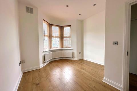 2 bedroom flat to rent, Selborne Road, London N22