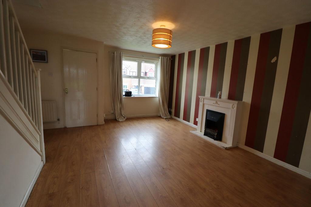 Delphinium Way, Darwen, BB3 3 bed semidetached house £725 pcm (£167 pw)