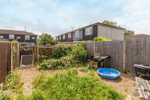 61 Crocus Field, Barnet, EN5 2UB