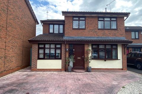 5 bedroom detached house for sale, Charlcote Crescent, Crewe