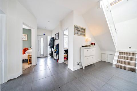 12 Mainridge Road, Chislehurst, BR7 6DW