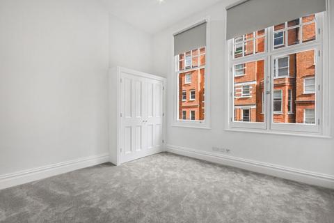 3 bedroom flat to rent, Egerton Gardens, Knightsbridge, SW3