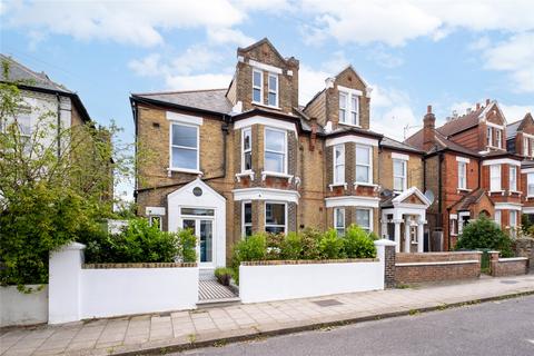 4 bedroom semi-detached house to rent, London, London SW16