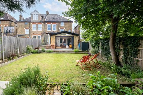4 bedroom semi-detached house to rent, London, London SW16