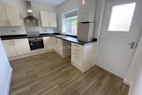 4 bedroom house to rent, York Road, Manchester M43