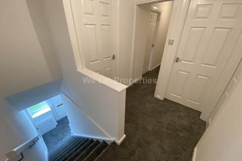 4 bedroom house to rent, York Road, Manchester M43