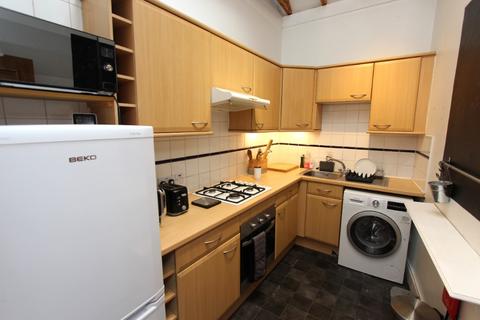 1 bedroom flat to rent, Roseburn Street, Roseburn, Edinburgh, EH12