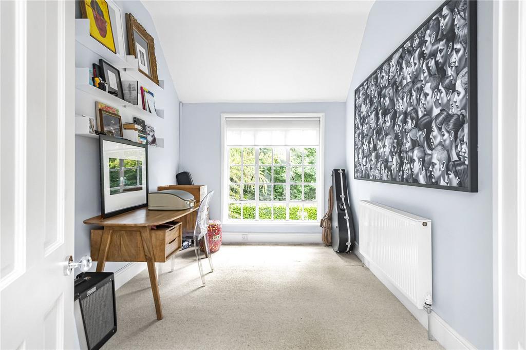 Bedroom/Study