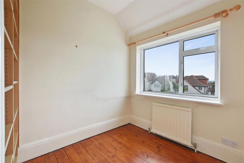 7 Makepeace Ave - Bedroom 4.JPG