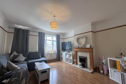 2 bedroom apartment to rent, Carshalton SM5